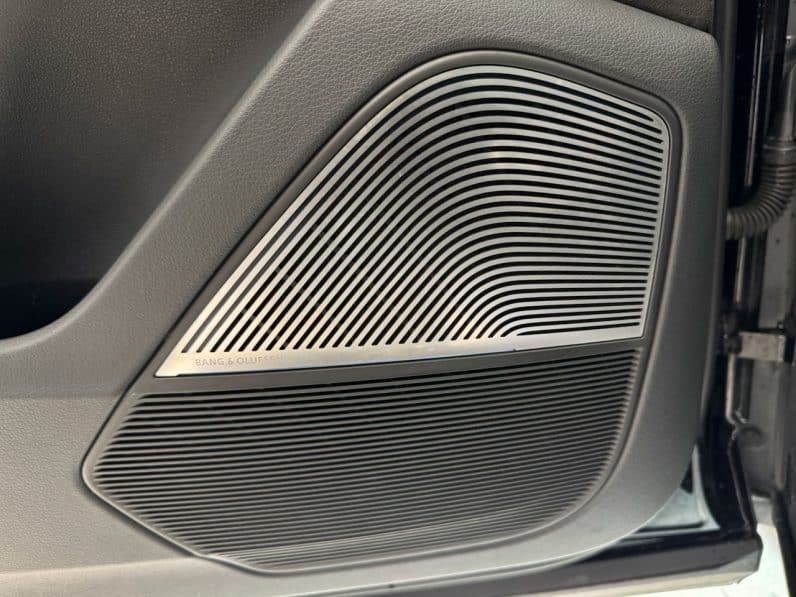 
								AUDI RSQ8 4.0 v8 TFSI 600 ch QUATTRO PACK RS DYNAMIC full									