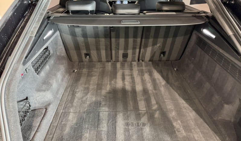 
								AUDI RSQ8 4.0 v8 TFSI 600 ch QUATTRO PACK RS DYNAMIC full									