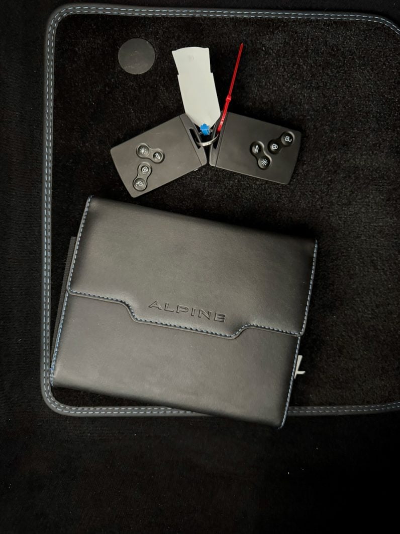 
								ALPINE A110 II 1.8 252 LEGENDE full									