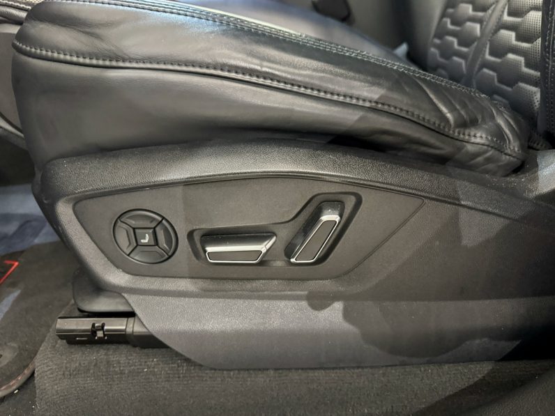 
								AUDI RSQ8 4.0 v8 TFSI 600 ch QUATTRO PACK RS DYNAMIC full									