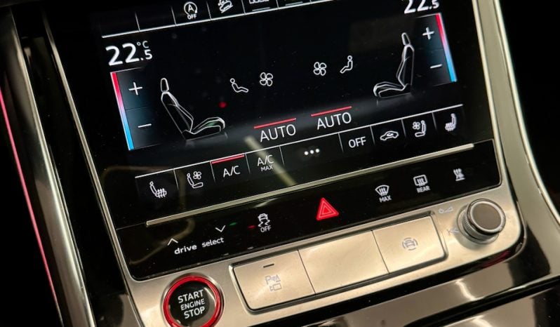 
								AUDI RSQ8 4.0 v8 TFSI 600 ch QUATTRO PACK RS DYNAMIC full									