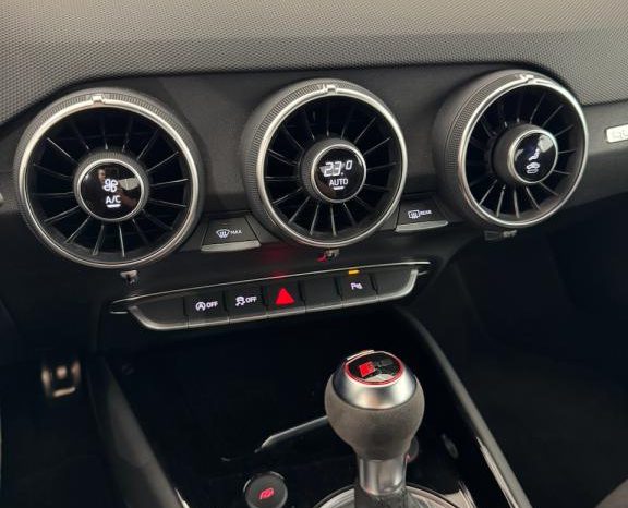 
								AUDI TT III RS phase 2 full									