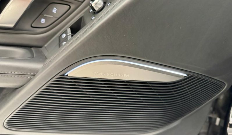 
								AUDI R8 II phase 2 full									