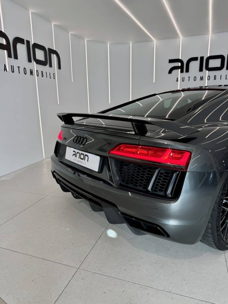 
								AUDI R8 II 5.2 V10 PLUS FSI 610 QUATTRO S TRONIC full									