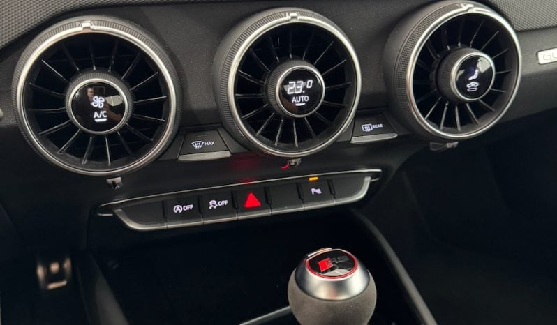 
								Audi TT RS Coupé 2.5 TFSI 400 CV S tronic 7 Quattro full									