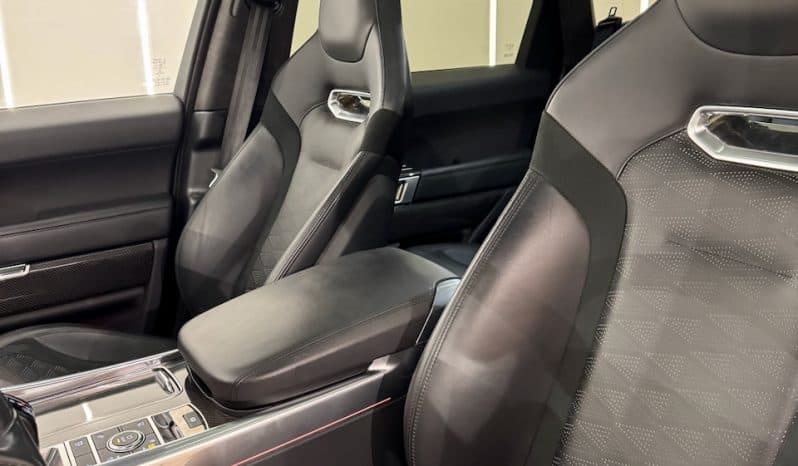 
								LAND ROVER RANGE ROVER SPORT II phase 2 SVR 5.0 V8 575 CH full									