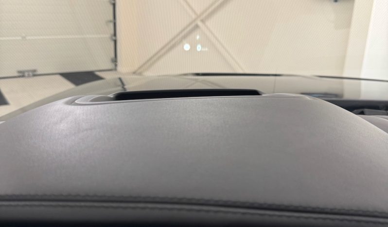 
								LAND ROVER RANGE ROVER SPORT II phase 2 SVR 5.0 V8 575 CH full									