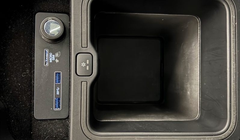 
								LAND ROVER RANGE ROVER SPORT II phase 2 SVR 5.0 V8 575 CH full									