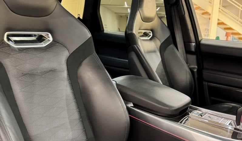 
								LAND ROVER RANGE ROVER SPORT II phase 2 SVR 5.0 V8 575 CH full									