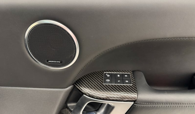 
								LAND ROVER RANGE ROVER SPORT II phase 2 SVR 5.0 V8 575 CH full									