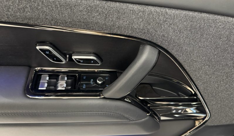 
								LAND ROVER RANGE ROVER SPORT III 3.0 510 AUTOBIOGRAPHY full									