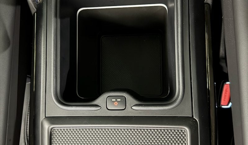 
								LAND ROVER RANGE ROVER SPORT III 3.0 510 AUTOBIOGRAPHY full									