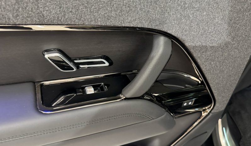 
								LAND ROVER RANGE ROVER SPORT III 3.0 510 AUTOBIOGRAPHY full									