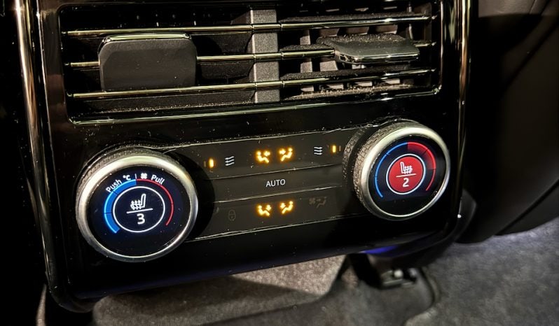 
								LAND ROVER RANGE ROVER SPORT III 3.0 510 AUTOBIOGRAPHY full									