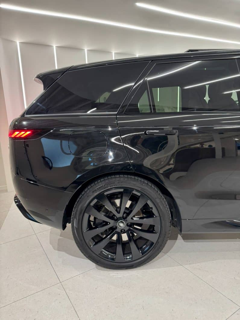 
								LAND ROVER RANGE ROVER SPORT III 3.0 510 AUTOBIOGRAPHY full									