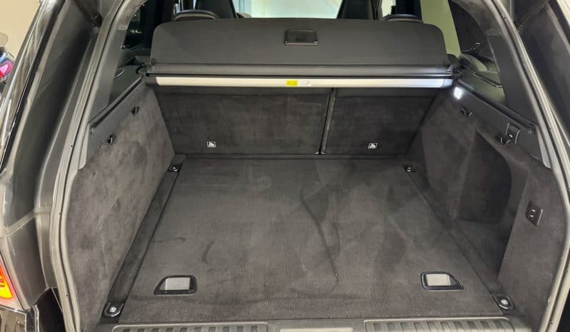 
								LAND ROVER RANGE ROVER SPORT II phase 2 SVR 5.0 V8 575 CH full									