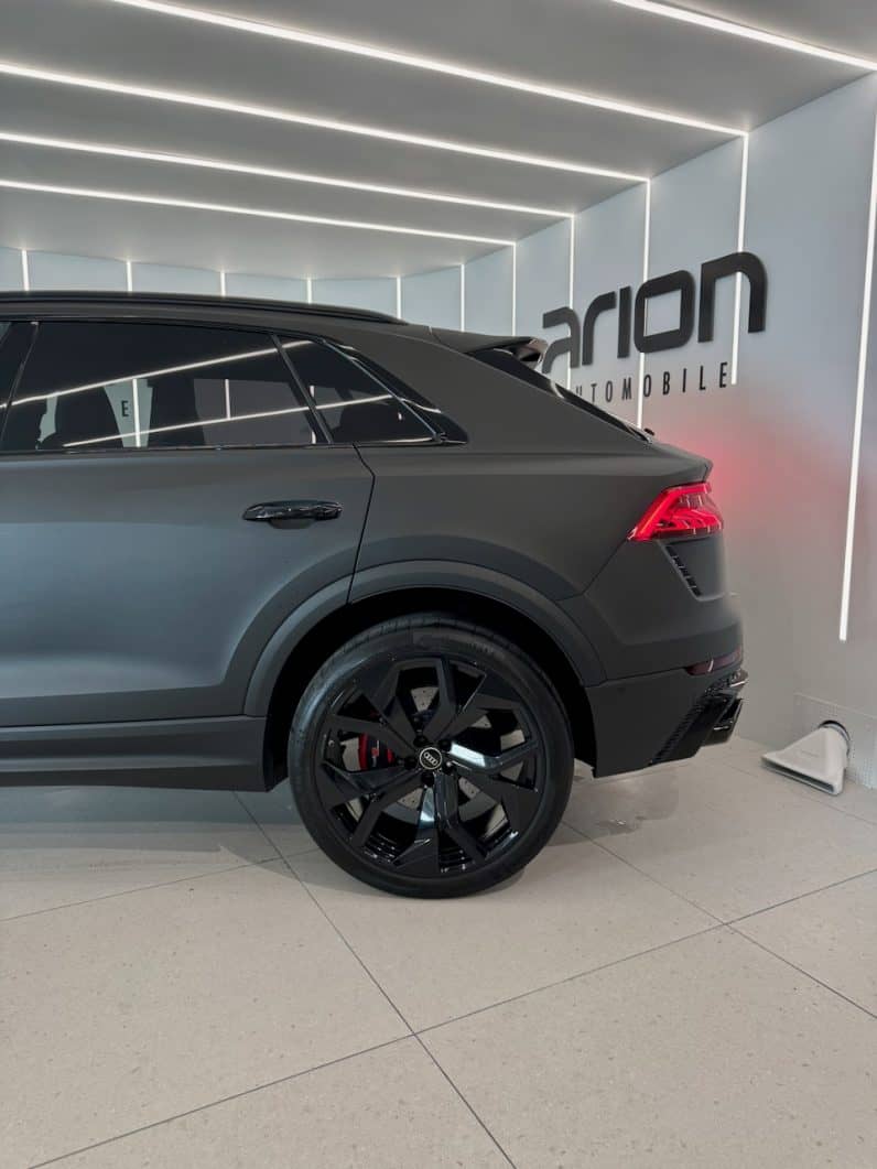 
								AUDI RSQ8 4.0 v8 TFSI 600 ch QUATTRO PACK RS DYNAMIC full									