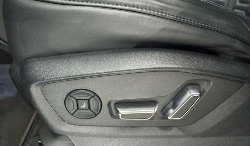 
								AUDI RSQ8 4.0 v8 TFSI 600 ch QUATTRO PACK RS DYNAMIC full									