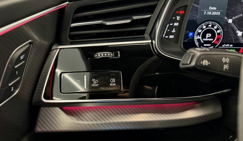 
								AUDI RSQ8 4.0 v8 TFSI 600 ch QUATTRO PACK RS DYNAMIC full									