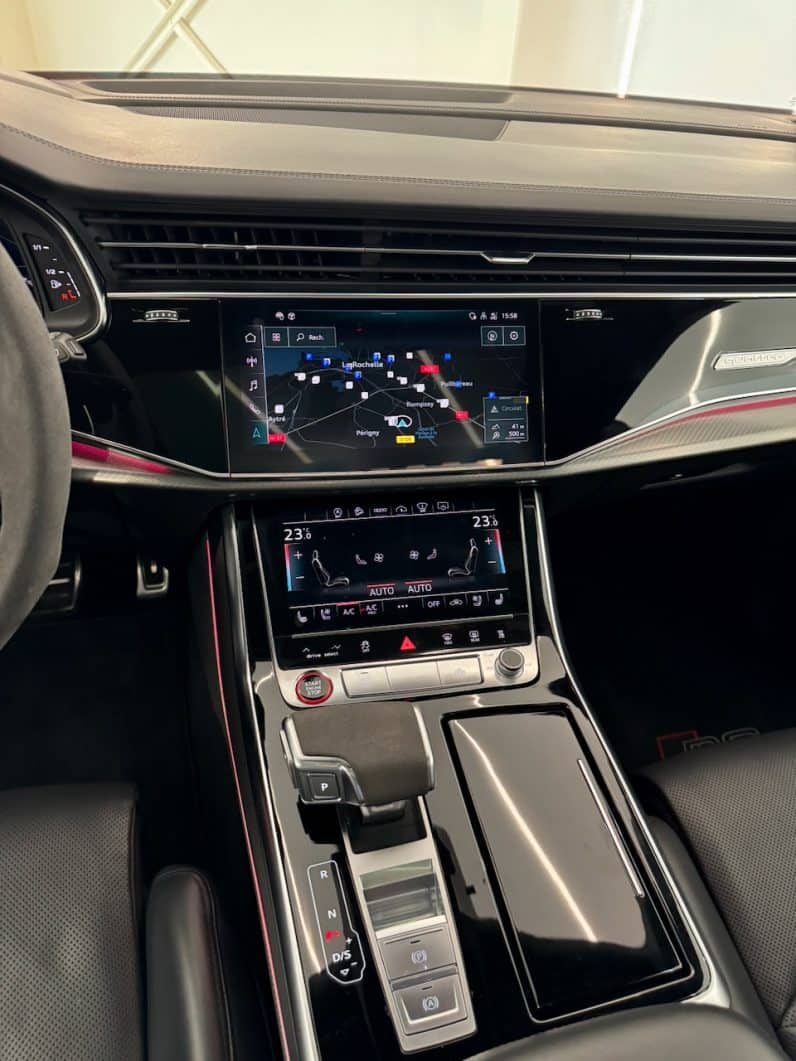 
								AUDI RSQ8 4.0 v8 TFSI 600 ch QUATTRO PACK RS DYNAMIC full									