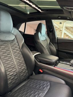 
										AUDI RSQ8 4.0 v8 TFSI 600 ch QUATTRO PACK RS DYNAMIC full									