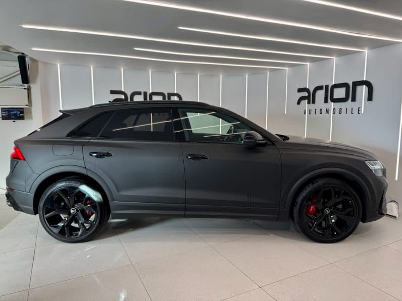 
								AUDI RSQ8 4.0 v8 TFSI 600 ch QUATTRO PACK RS DYNAMIC full									