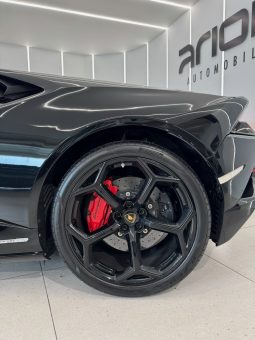 
										LAMBORGHINI HURACAN 5.2 V10 LP 640-4 EVO full									