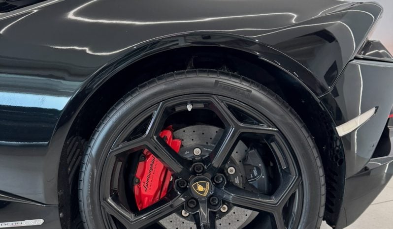 
								LAMBORGHINI HURACAN 5.2 V10 LP 640-4 EVO full									
