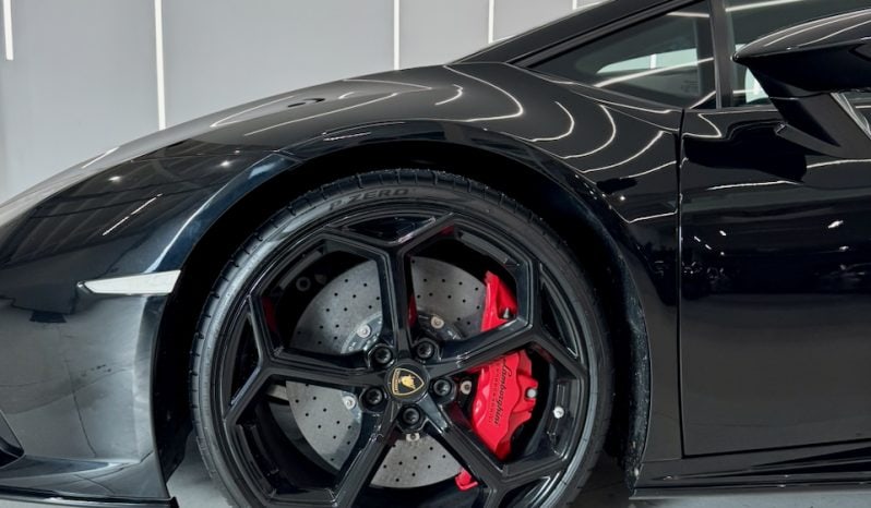 
								LAMBORGHINI HURACAN 5.2 V10 LP 640-4 EVO full									