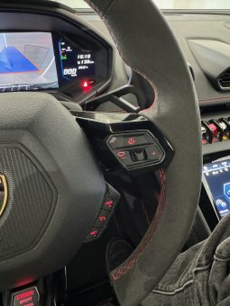 
										LAMBORGHINI HURACAN 5.2 V10 LP 640-4 EVO full									