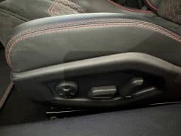 
										LAMBORGHINI HURACAN 5.2 V10 LP 640-4 EVO full									