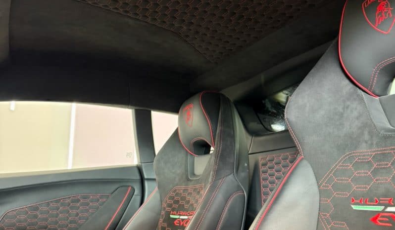 
								LAMBORGHINI HURACAN 5.2 V10 LP 640-4 EVO full									