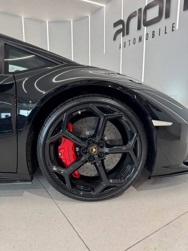 
								LAMBORGHINI HURACAN 5.2 V10 LP 640-4 EVO full									