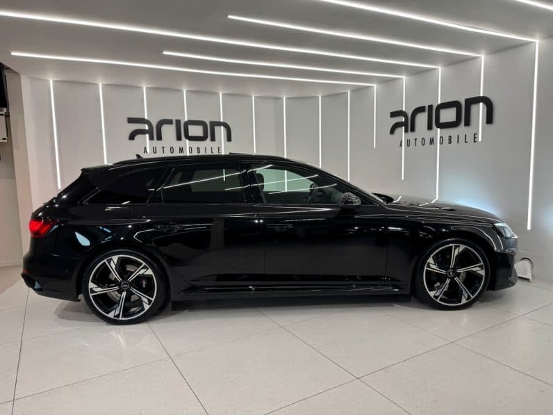 
								Audi rs4 v (2) avant v6 2.9 tfsi 450 ch quattro tiptronic full									