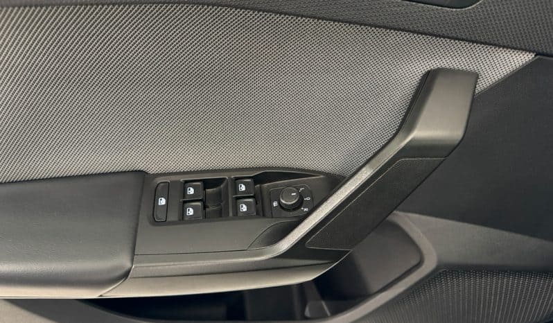 
								Seat Leon 1.0 ETSI MILD HYBRIDE 110 CV URBAN full									