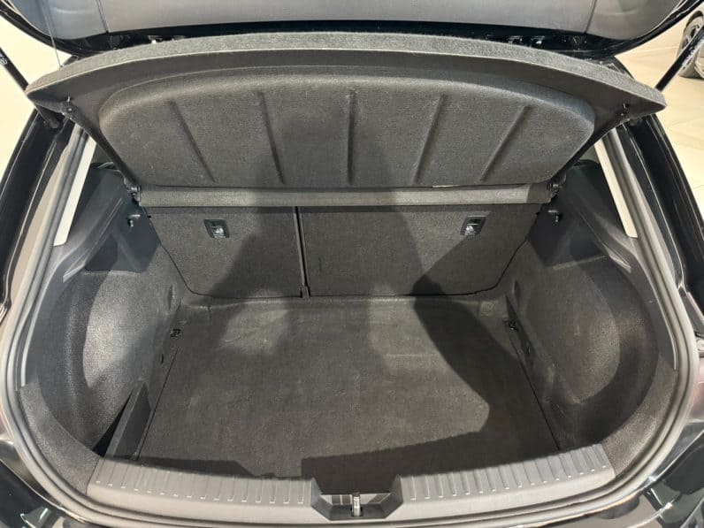 
								Seat Leon 1.0 ETSI MILD HYBRIDE 110 CV URBAN full									