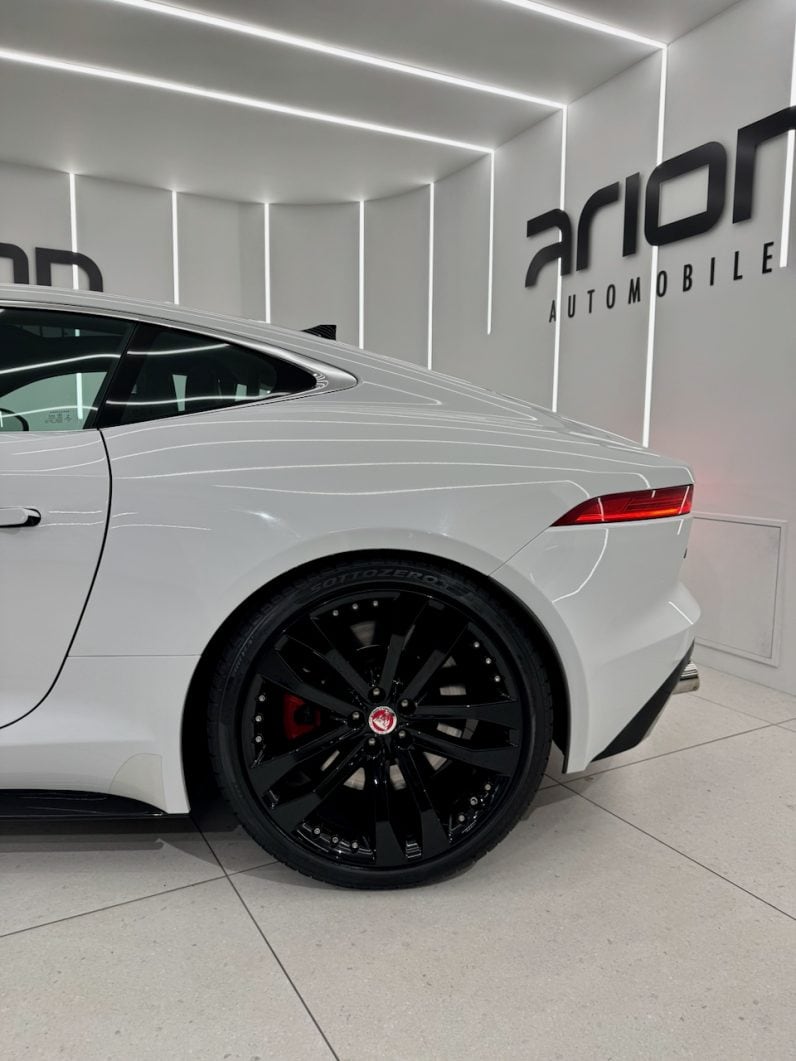 
								Jaguar F-Type R Coupé 5.0 V8 550 Ch BVA8 full									