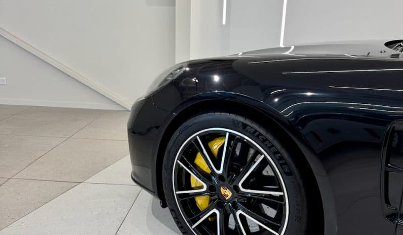 
								PORSCHE PANAMERA SPORT TURISMO TURBO S E-HYBRID 4.0 V8 PDK8 700 CH full									