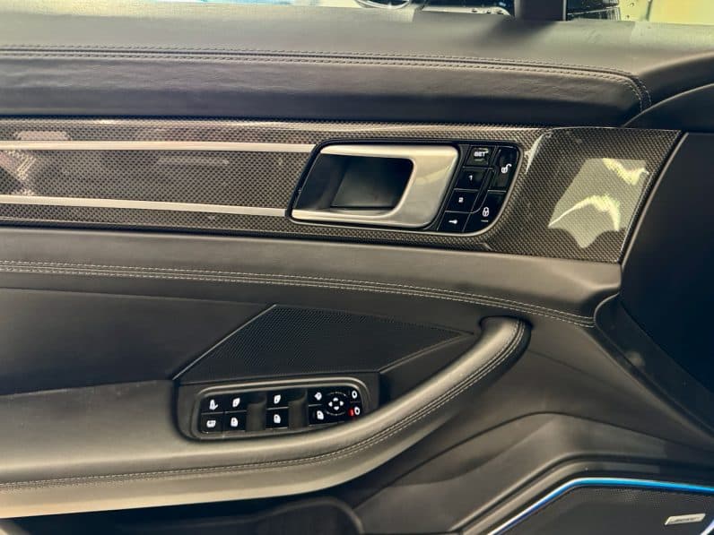 
								PORSCHE PANAMERA SPORT TURISMO TURBO S E-HYBRID 4.0 V8 PDK8 700 CH full									