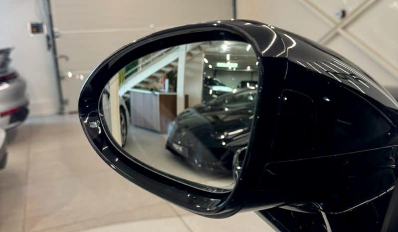 
								PORSCHE PANAMERA SPORT TURISMO TURBO S E-HYBRID 4.0 V8 PDK8 700 CH full									