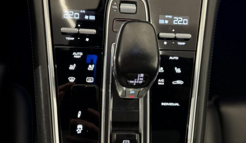 
								PORSCHE PANAMERA SPORT TURISMO TURBO S E-HYBRID 4.0 V8 PDK8 700 CH full									