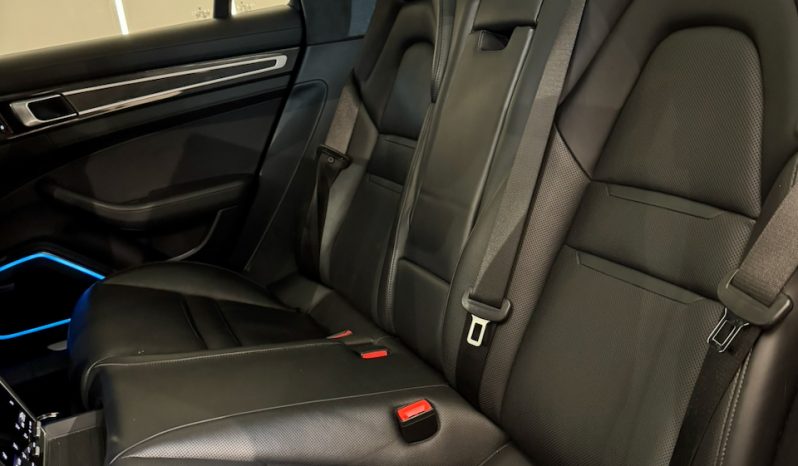 
								PORSCHE PANAMERA SPORT TURISMO TURBO S E-HYBRID 4.0 V8 PDK8 700 CH full									