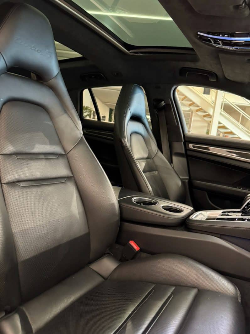 
								PORSCHE PANAMERA SPORT TURISMO TURBO S E-HYBRID 4.0 V8 PDK8 700 CH full									