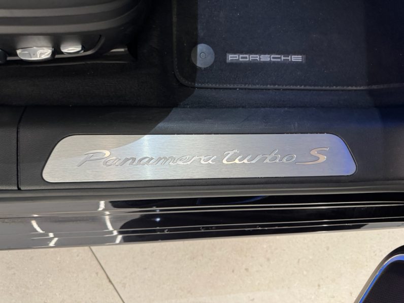 
								PORSCHE PANAMERA SPORT TURISMO TURBO S E-HYBRID 4.0 V8 PDK8 700 CH full									