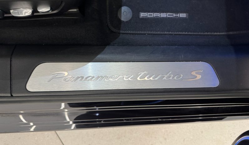 
								PORSCHE PANAMERA SPORT TURISMO TURBO S E-HYBRID 4.0 V8 PDK8 700 CH full									