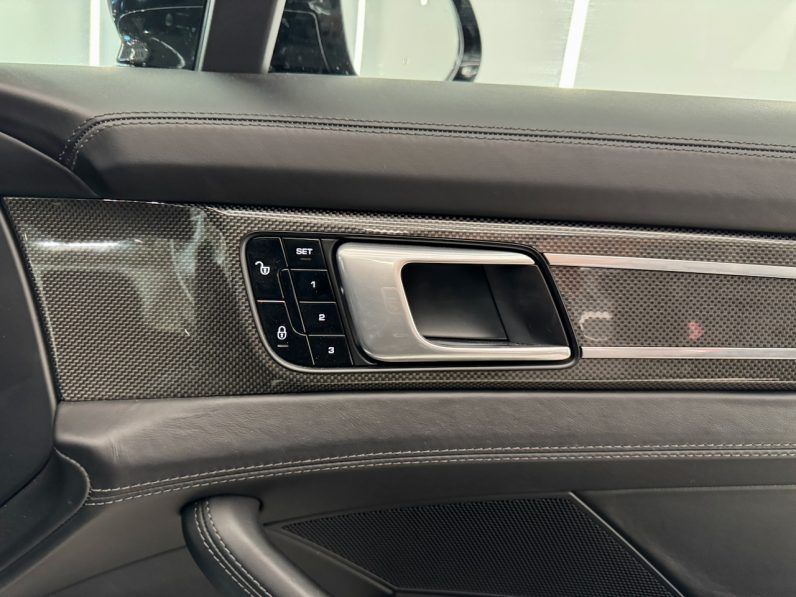 
								PORSCHE PANAMERA SPORT TURISMO TURBO S E-HYBRID 4.0 V8 PDK8 700 CH full									