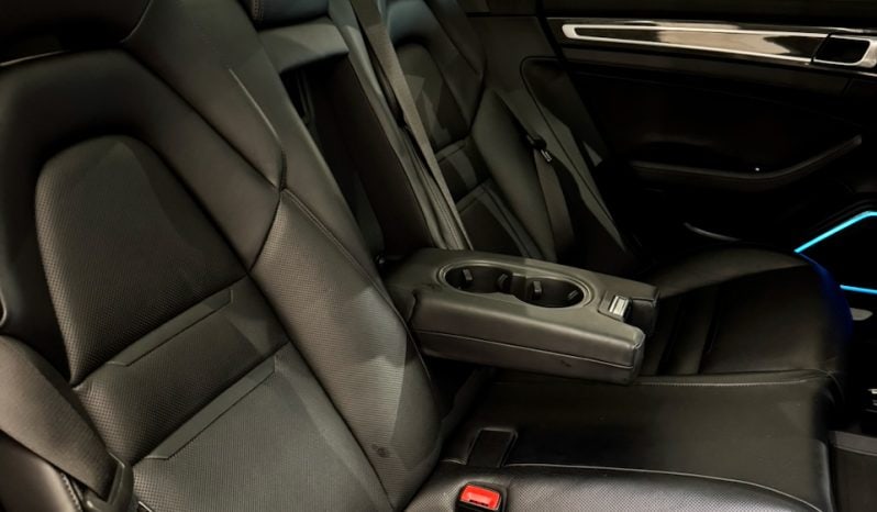 
								PORSCHE PANAMERA SPORT TURISMO TURBO S E-HYBRID 4.0 V8 PDK8 700 CH full									