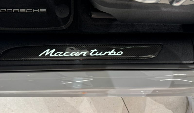 
								PORSCHE MACAN TURBO 3.6 V6 PDK 400 CH full									