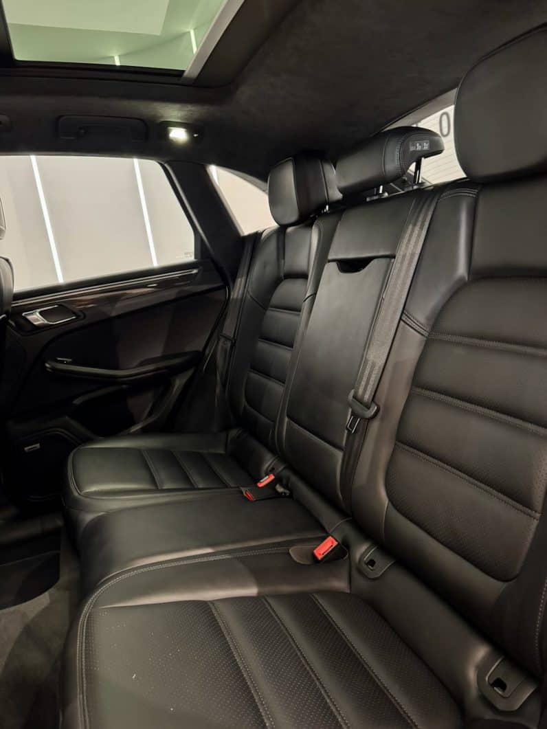 
								PORSCHE MACAN TURBO 3.6 V6 PDK 400 CH full									