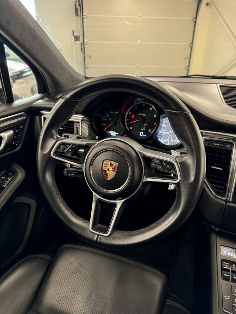 
								PORSCHE MACAN TURBO 3.6 V6 PDK 400 CH full									